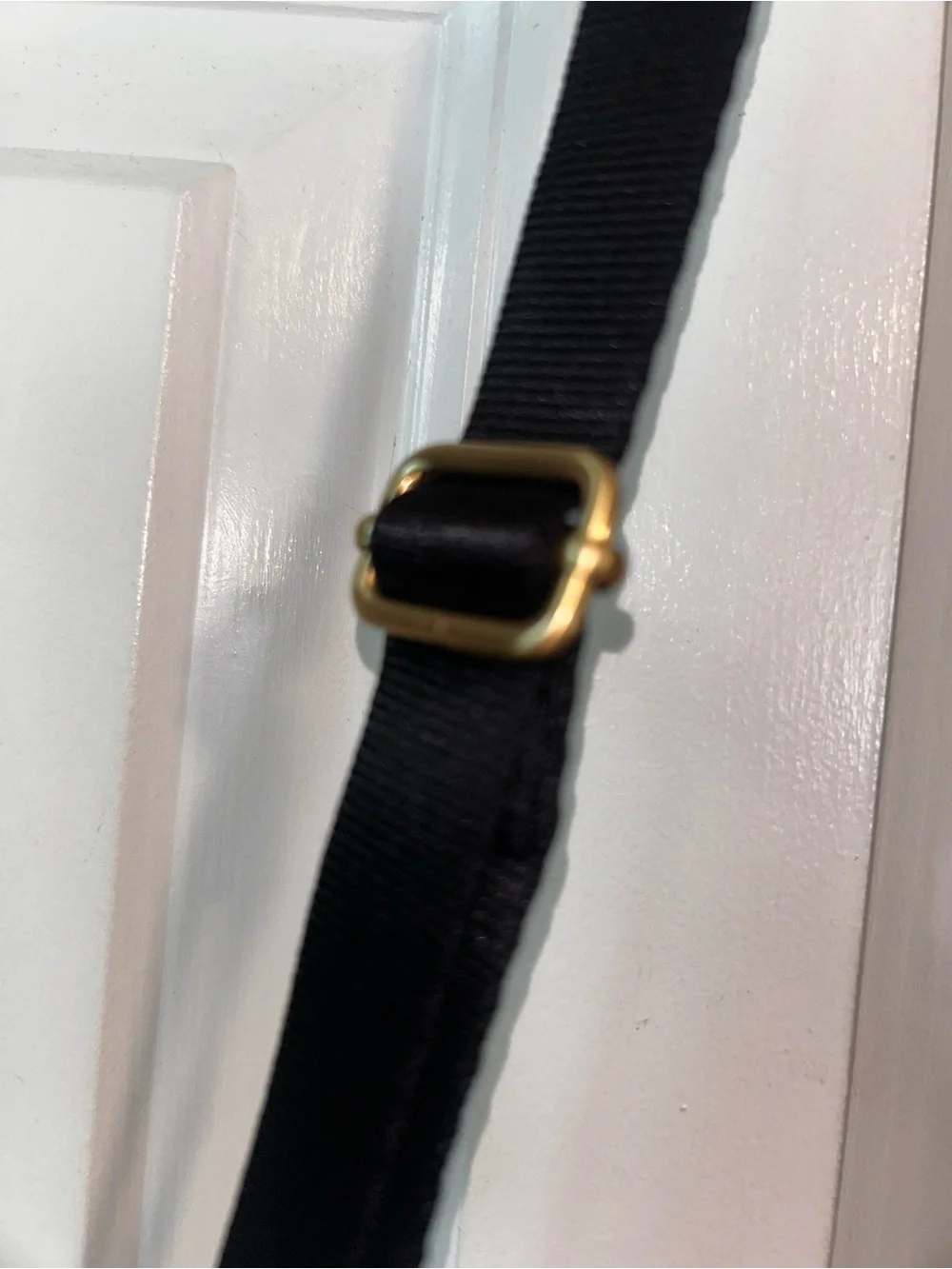 Baggallini Black Floral Crossbody with Gold Turn-Lock